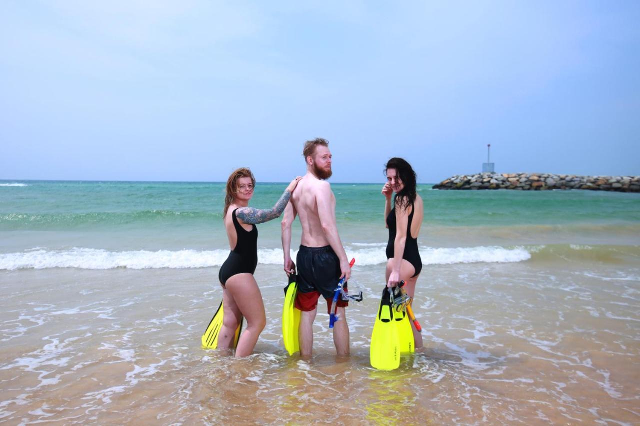 Hostel Bluefin Adventure And Deep Sea Fishing Hikkaduwa Zewnętrze zdjęcie